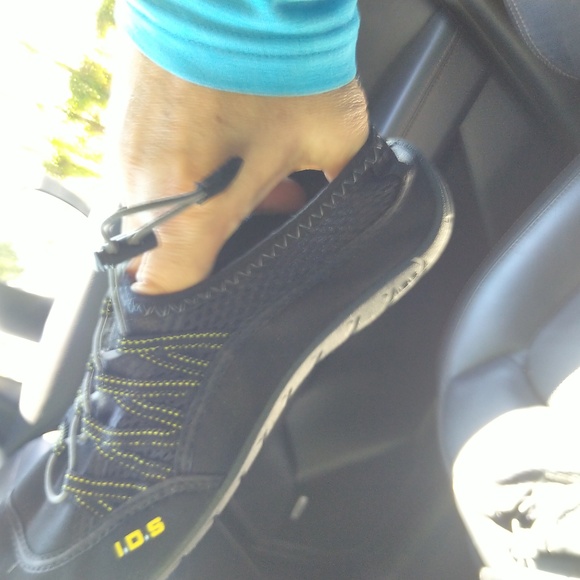 Body glove wet shoes - Picture 7 of 7